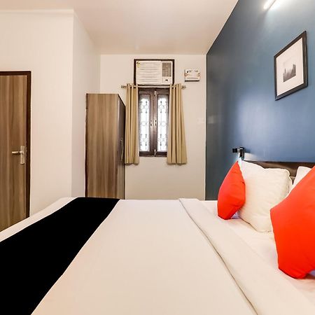 Collection O 71756 Hotel Silver Arrow Near Pacific Mall Tagore Garden Delhi  Extérieur photo