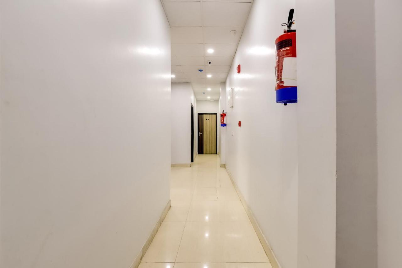 Collection O 71756 Hotel Silver Arrow Near Pacific Mall Tagore Garden Delhi  Extérieur photo